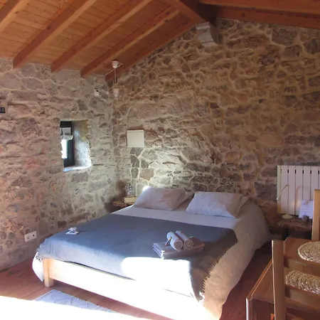 Casa Rústica, Perto Do Castelo De