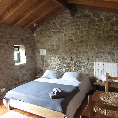 Chalet Casa Rústica, Perto Do Castelo De *