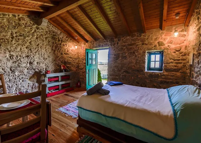 Casa Rustica, Perto Do Castelo De Обидуш