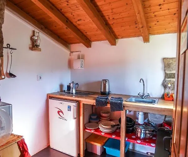 Casa Rustica, Perto Do Castelo De Шале